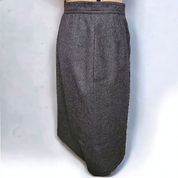 Valentino Wool Skirt Size 8 in EUC - Picture 7 of 7